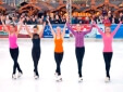 Eisläuferinnen vom Dresdner Eislauf-Club e.V. zeigen ihr Programm